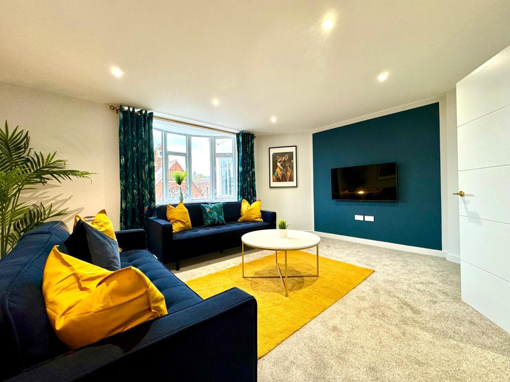 Amazing Large 3 Bedroom Apartment - Sleeps 8! Bournemouth Exterior foto